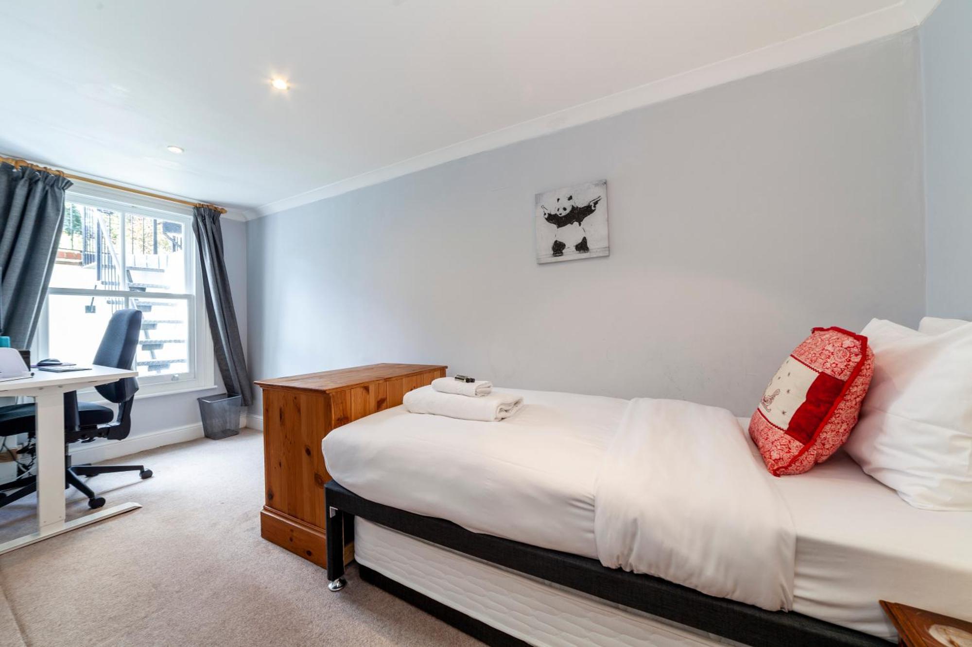 Spacious 3br 2bh With Garden In West Putney Appartamento